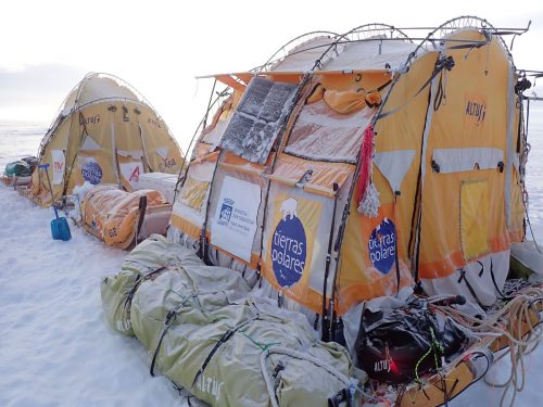 Ramon Larramendi 2022-SOS-ARCTIC-– Expedition -Greenland-South-DP6081062-sensacion-de-frio