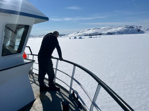 Ramon Larramendi Expedition 2024-Ramon-dudando-de-la-capacidad-del-barco-de-llegar-a-nuestro-destino