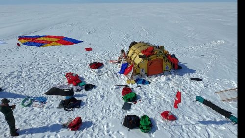 Ramon Larramendi Expedition 2024-SOS-ARCTIC-–-Greenland-South-North-Traverse pic-camp-cometa